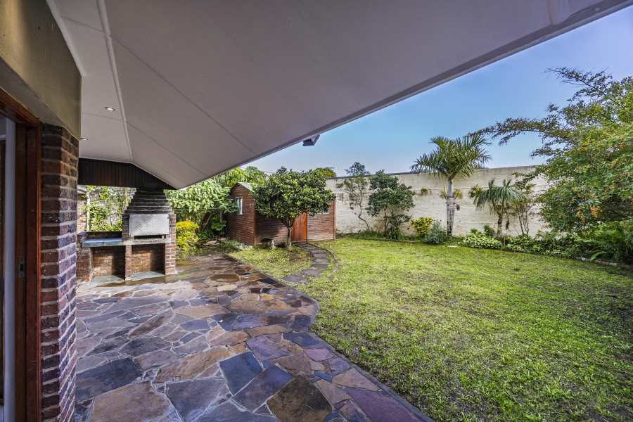 3 Bedroom Property for Sale in Bonza Bay Eastern Cape